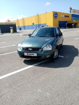    2010 , 300000 , 