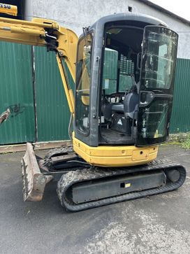 - Komatsu PC30UU-5 2015 , 2300000 , 