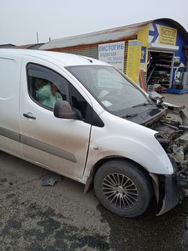    Peugeot Partner 2016 , 300000 , 