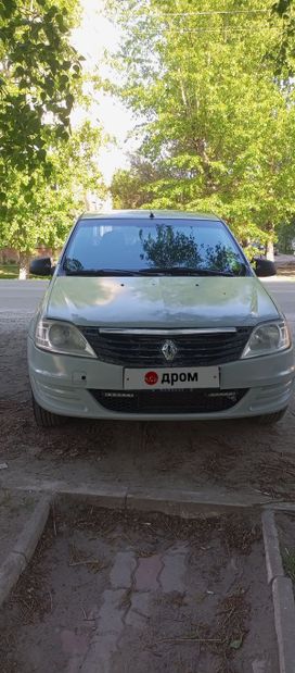  Renault Logan 2012 , 300000 , 