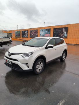 SUV   Toyota RAV4 2016 , 2300000 , 