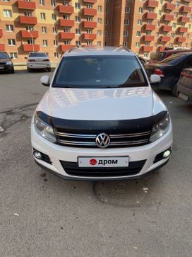 SUV   Volkswagen Tiguan 2012 , 1200000 , 