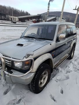 SUV   Mitsubishi Pajero 1992 , 700000 , 