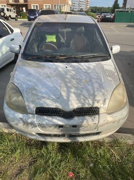 3  Toyota Vitz 2000 , 200000 , 