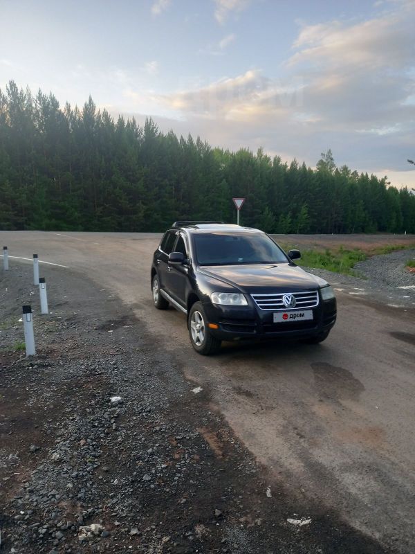 SUV   Volkswagen Touareg 2004 , 900000 ,  
