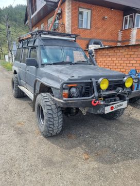 SUV   Nissan Safari 1992 , 935000 , -
