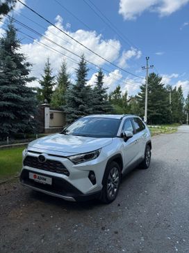SUV   Toyota RAV4 2020 , 3090000 , 