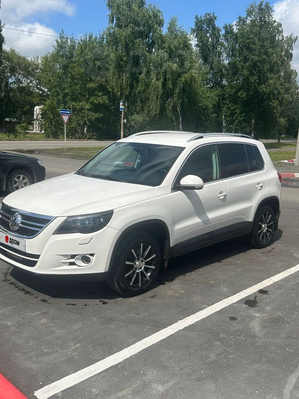 SUV   Volkswagen Tiguan 2008 , 990000 , 