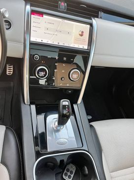 SUV   Land Rover Discovery Sport 2020 , 2900000 , 