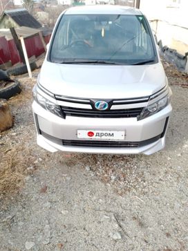    Toyota Voxy 2016 , 1950000 , 