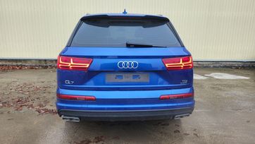 SUV   Audi Q7 2017 , 3100000 , 