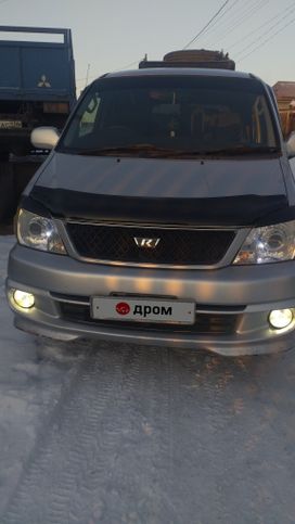    Toyota Hiace Regius 2001 , 900000 , -