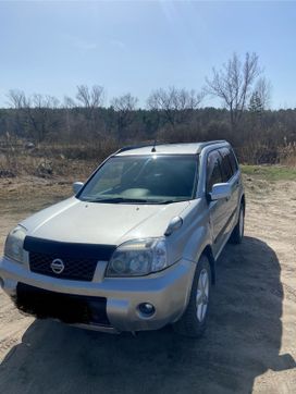 SUV   Nissan X-Trail 2004 , 795000 , 