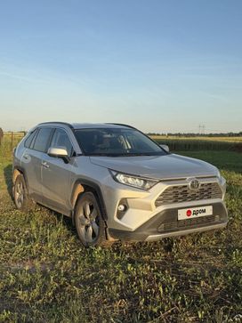 SUV   Toyota RAV4 2021 , 3170000 , 