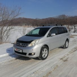    Toyota Isis 2010 , 1000000 , 