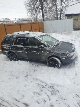    Nissan Prairie Joy 1996 , 200000 , 