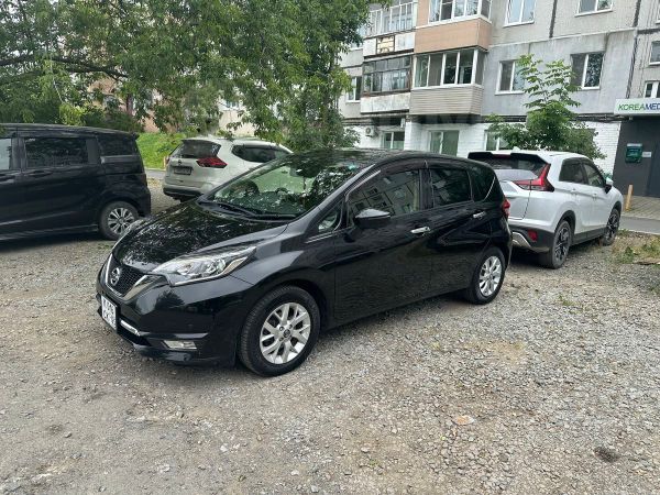  Nissan Note 2018 , 950000 , 