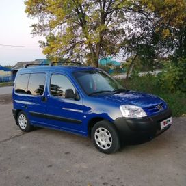    Peugeot Partner 2011 , 900000 , 