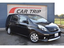    Toyota Isis 2017 , 890000 , 