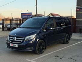    Mercedes-Benz V-Class 2014 , 4000000 , 