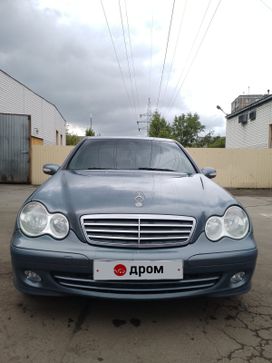  Mercedes-Benz C-Class 2004 , 880000 , 