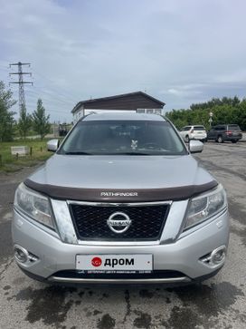 SUV   Nissan Pathfinder 2015 , 2050000 , 