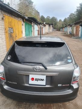  Toyota Corolla Fielder 2010 , 985000 , 