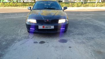  Mitsubishi Carisma 2002 , 300000 , 