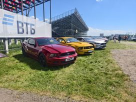  Ford Mustang 2013 , 2050000 , 