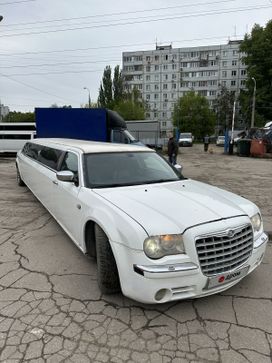  Chrysler 300C 2004 , 490000 , 