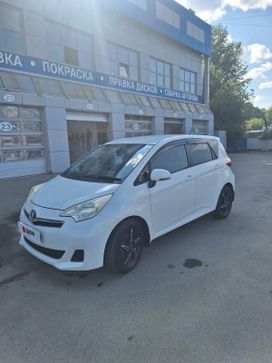  Toyota Ractis 2011 , 930000 , 