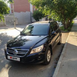 SUV   Volkswagen Tiguan 2011 , 1300000 , 