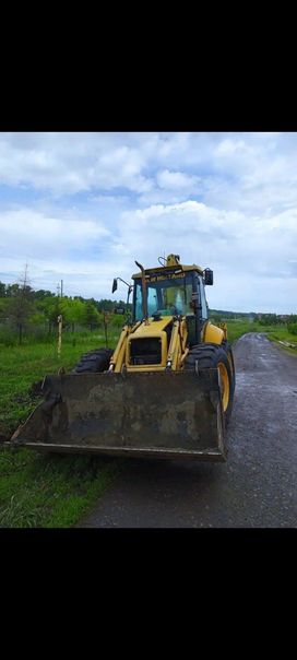 - New Holland B115B 2001 , 3400000 , 