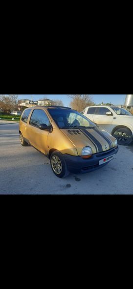  3  Renault Twingo 1996 , 250000 , 