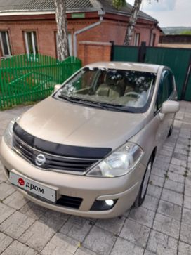  Nissan Tiida 2011 , 860000 , 