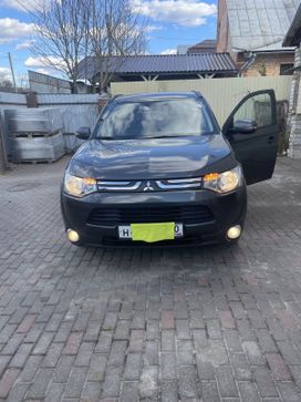 SUV   Mitsubishi Outlander 2013 , 1300000 , 