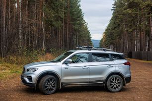SUV   Geely Atlas Pro 2021 , 2000000 , 