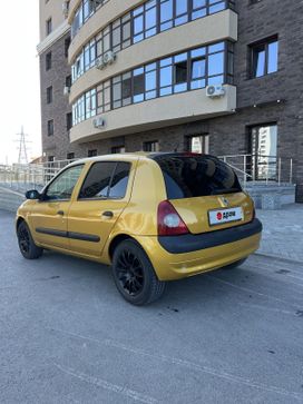  Renault Clio 2003 , 450000 , 