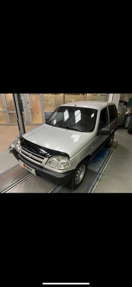 SUV   Chevrolet Niva 2004 , 310000 , 