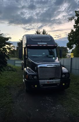   Freightliner Century Class 2004 , 3300000 , 