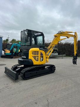 - Komatsu PC35MR-1 2015 , 2500000 , 