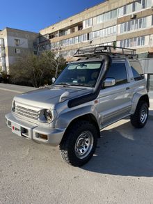  Pajero Junior 1997