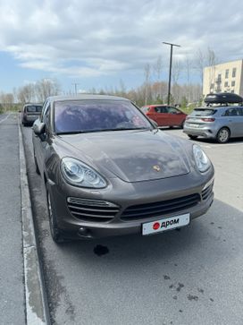 SUV   Porsche Cayenne 2014 , 3800000 , 