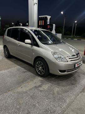    Toyota Corolla Spacio 2004 , 700000 , 