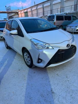 Toyota Vitz 2017 , 1100000 , 