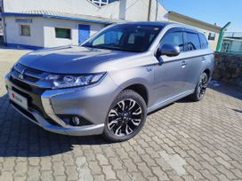 SUV   Mitsubishi Outlander 2016 , 2130000 , 