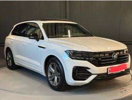 SUV   Volkswagen Touareg 2021 , 6430000 , 