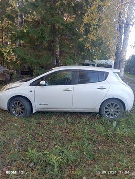  Nissan Leaf 2012 , 900000 , 