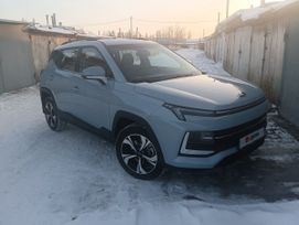 SUV    3 2023 , 1699000 , 