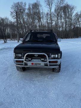 SUV   Nissan Terrano 1993 , 520000 , --